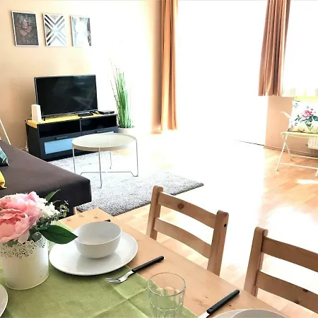 Pineapple In The Tourist Centre Apartment *