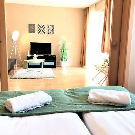 Pineapple In The Tourist Centre Apartment